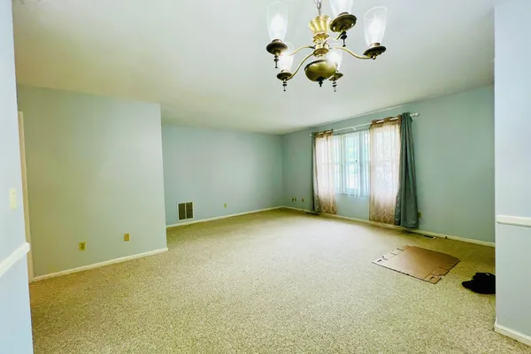 409 GLENDALE AVE C1