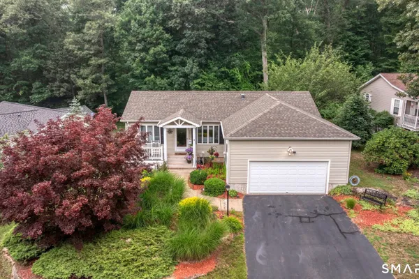 3 INDIAN HILL RD