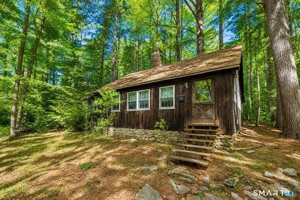 12 PINEHURST RD