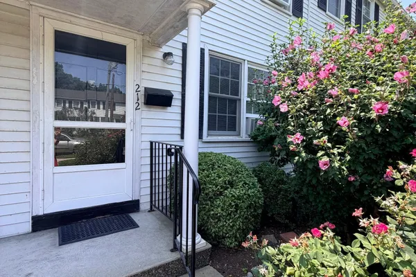 212 SYLVAN KNOLL RD