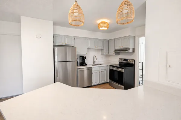 115 SHORT BEACH RD 104