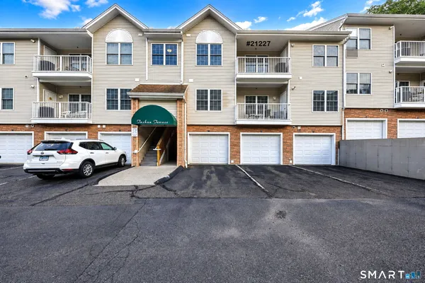 21227 ARGANESE PL 211