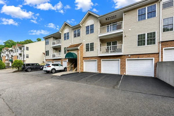 21227 ARGANESE PL 211