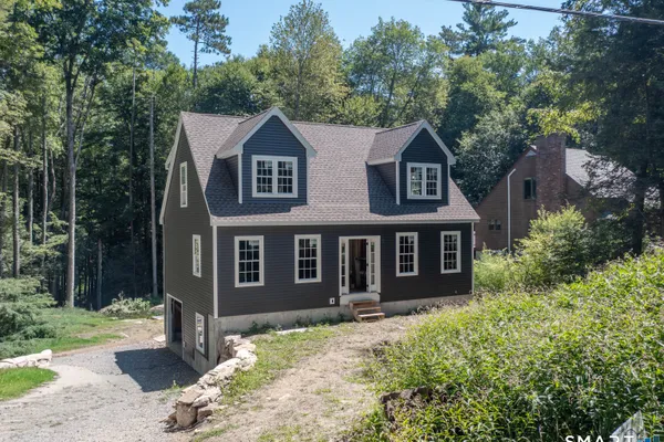 61 RED CEDAR RD