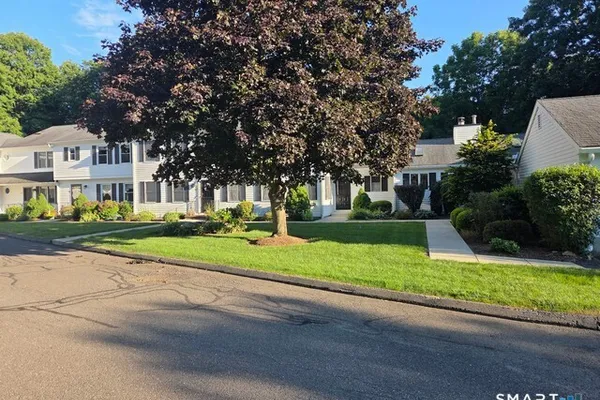 319 THOMASTON RD 106