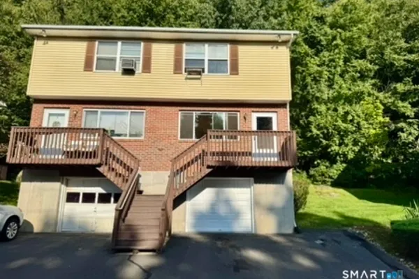 200 YALE ST 27B