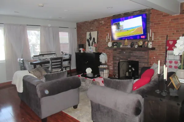 75 WHEELER AVE 205
