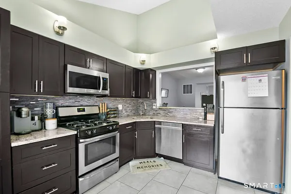 209 CYPRESS RD 209