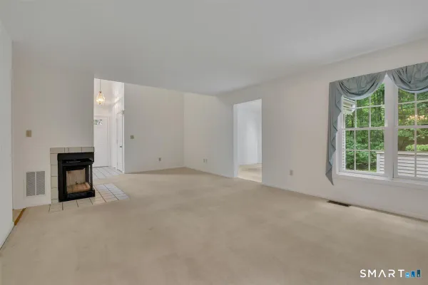 41 EATON WOODS RD 41