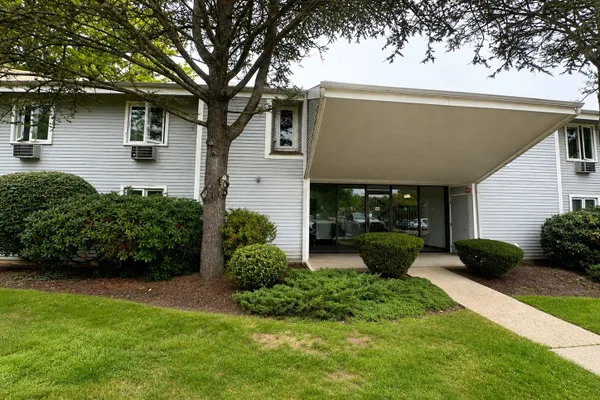 131 FLORENCE RD 2B