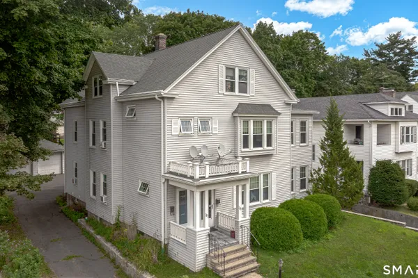 785 CORBIN AVE