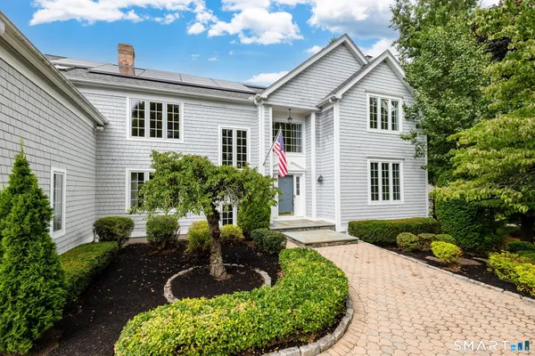 33 KNOB HILL LN