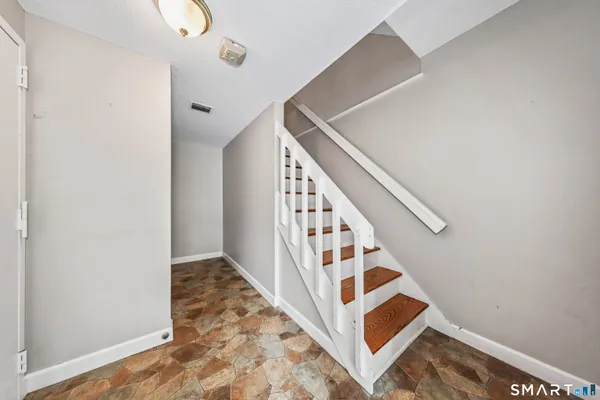 39 OLD MILL CT 39