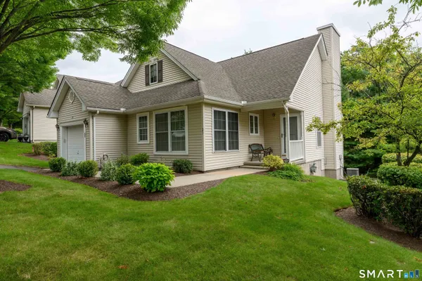 25 HAMDEN HILLS DR 23