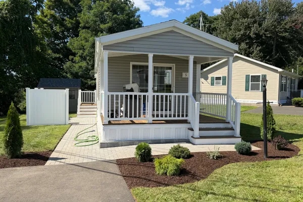 5 SUNDECK TER