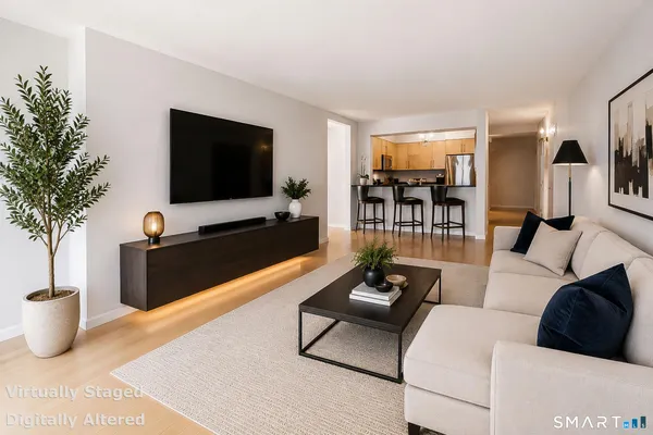 25 FOREST ST 6L