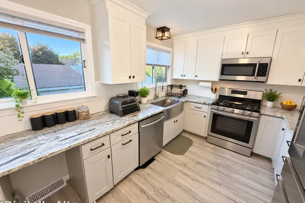 91 RIVERVIEW RD 5D