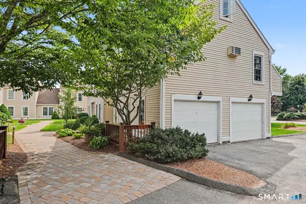 54 ROPE FERRY RD B39