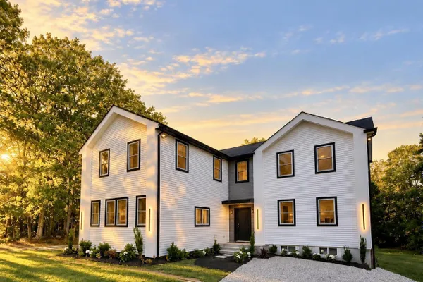 60 BUSHY HILL RD
