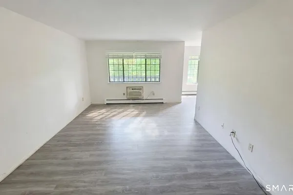 5 ESSEX CT 5