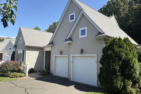 37 BALLYMEADE LN 37