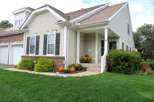 3 WADSWORTH LN