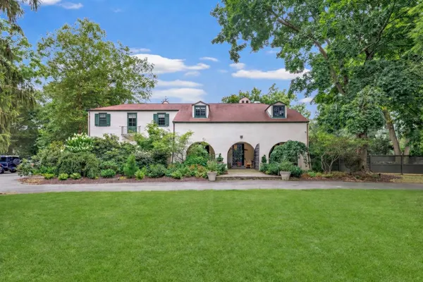 61 CLAPBOARD HILL RD