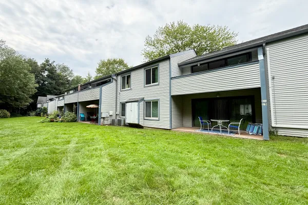 174 CANDLEWOOD DR 174