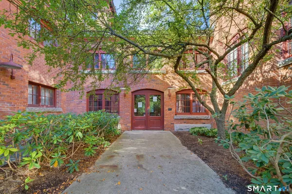 839 MAIN ST 75