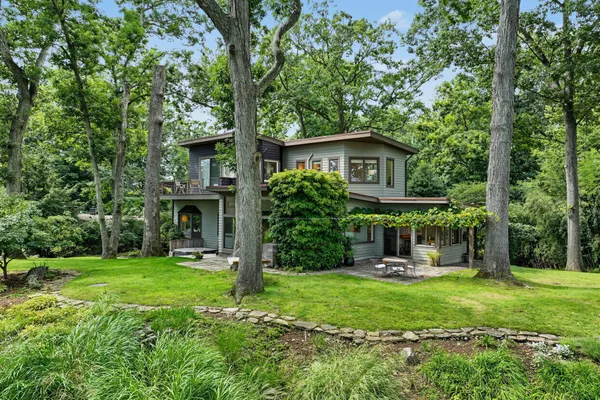 31 SPLITROCK RD