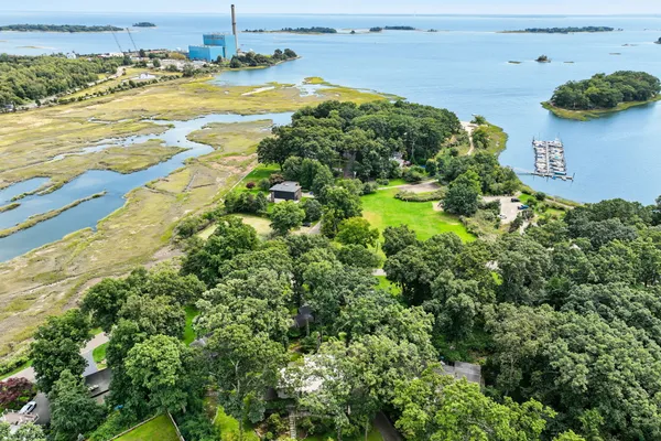 31 SPLITROCK RD