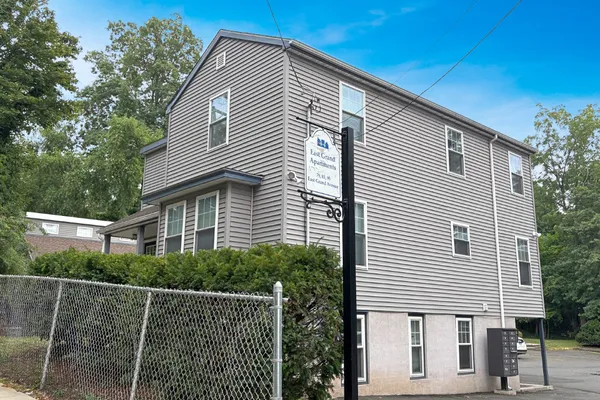 83 E GRAND AVE