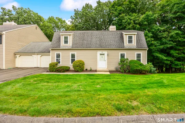 58 OLD TOWNE RD 58