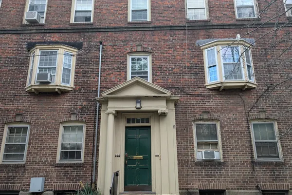 557 WILMOT AVE 6