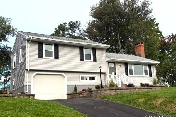 19 WINTHROP BLVD