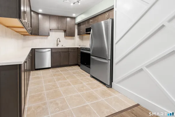 67 PERRY ST 114