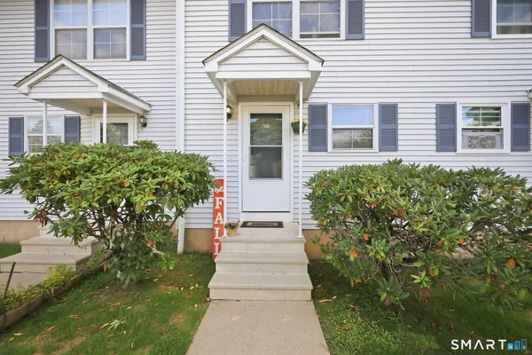 30 NEW HAMPSHIRE DR 11A