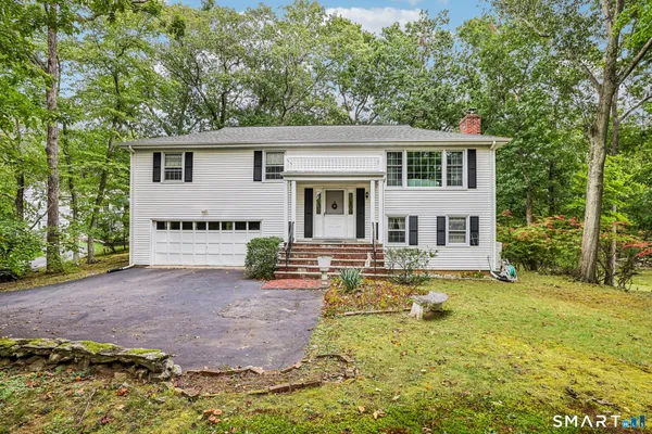 14 CHIPPING LN