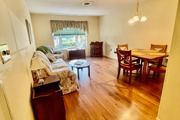 625 PALISADO AVE 102