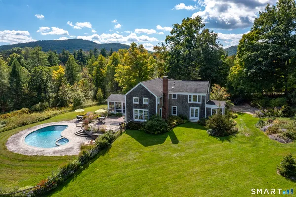 12 RED ROCK RD