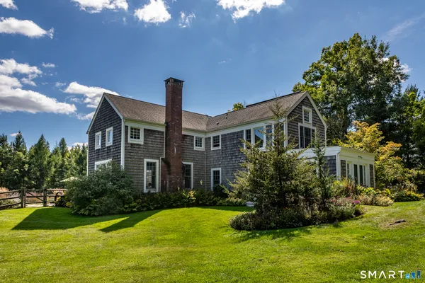 12 RED ROCK RD