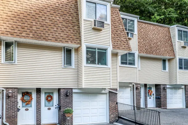 93 CHESTNUT ST D