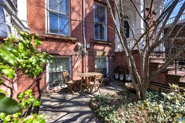85 OLIVE ST 85