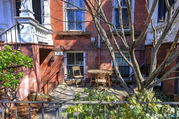 85 OLIVE ST 85