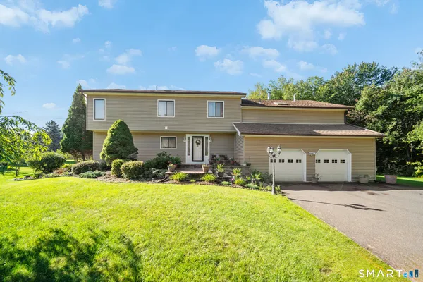1 BAYBERRY RD