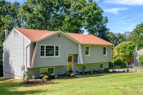 8 PAYNE RD