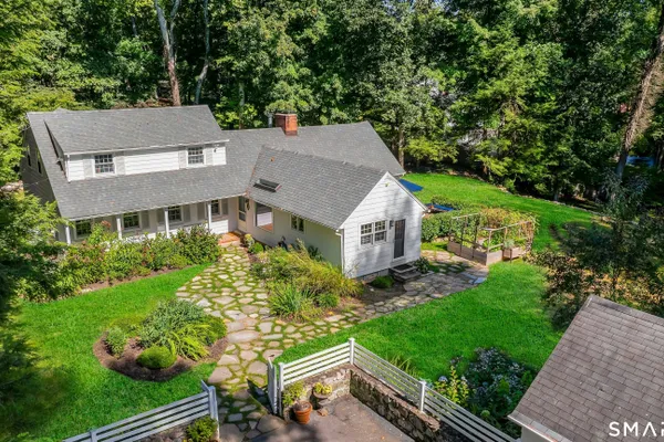 3 WESTON RD