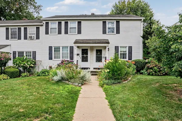 214 SYLVAN KNOLL RD