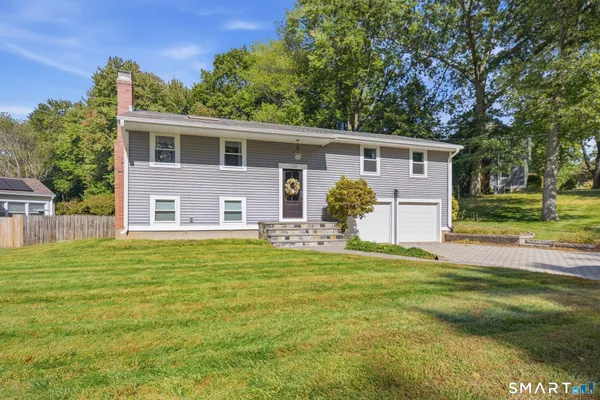 120 HYDE RD