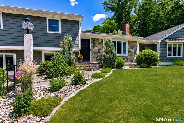 69 DART HILL RD